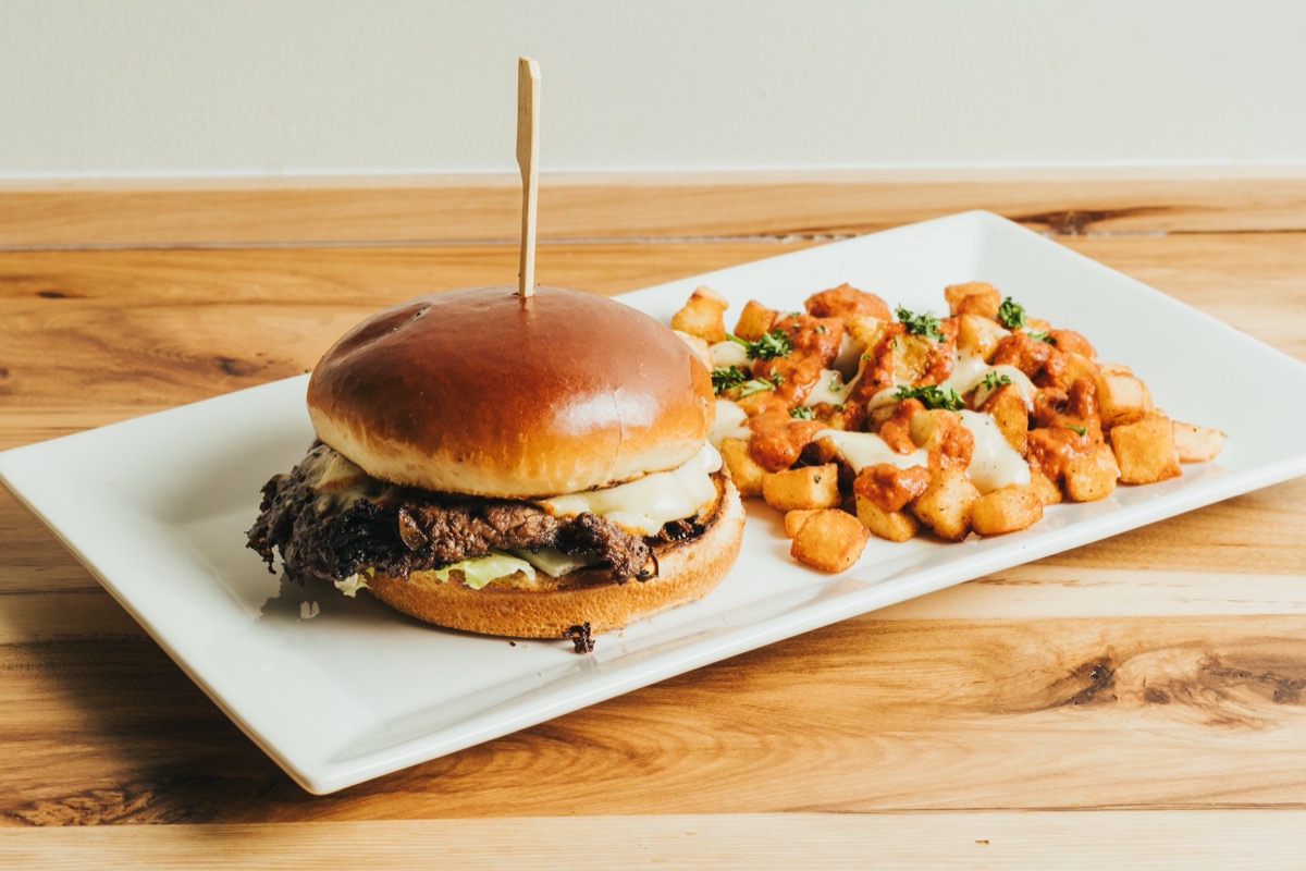 Smashburger at DeWolf Brewing